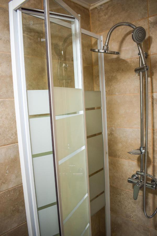 B House Rooms Iasi Exterior photo
