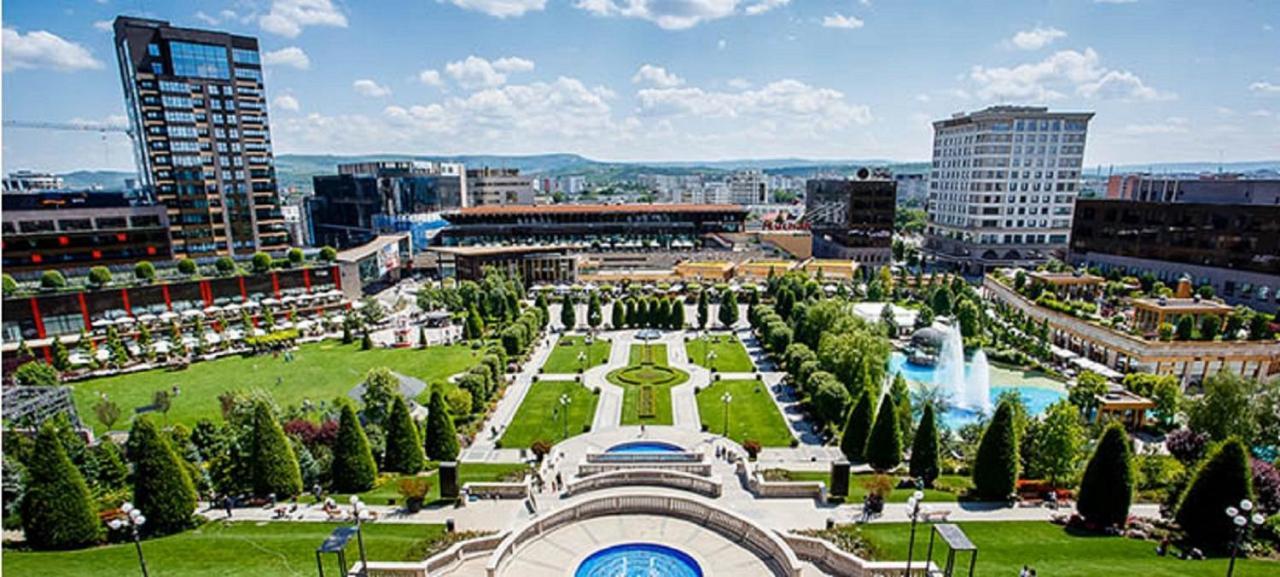 B House Rooms Iasi Exterior photo